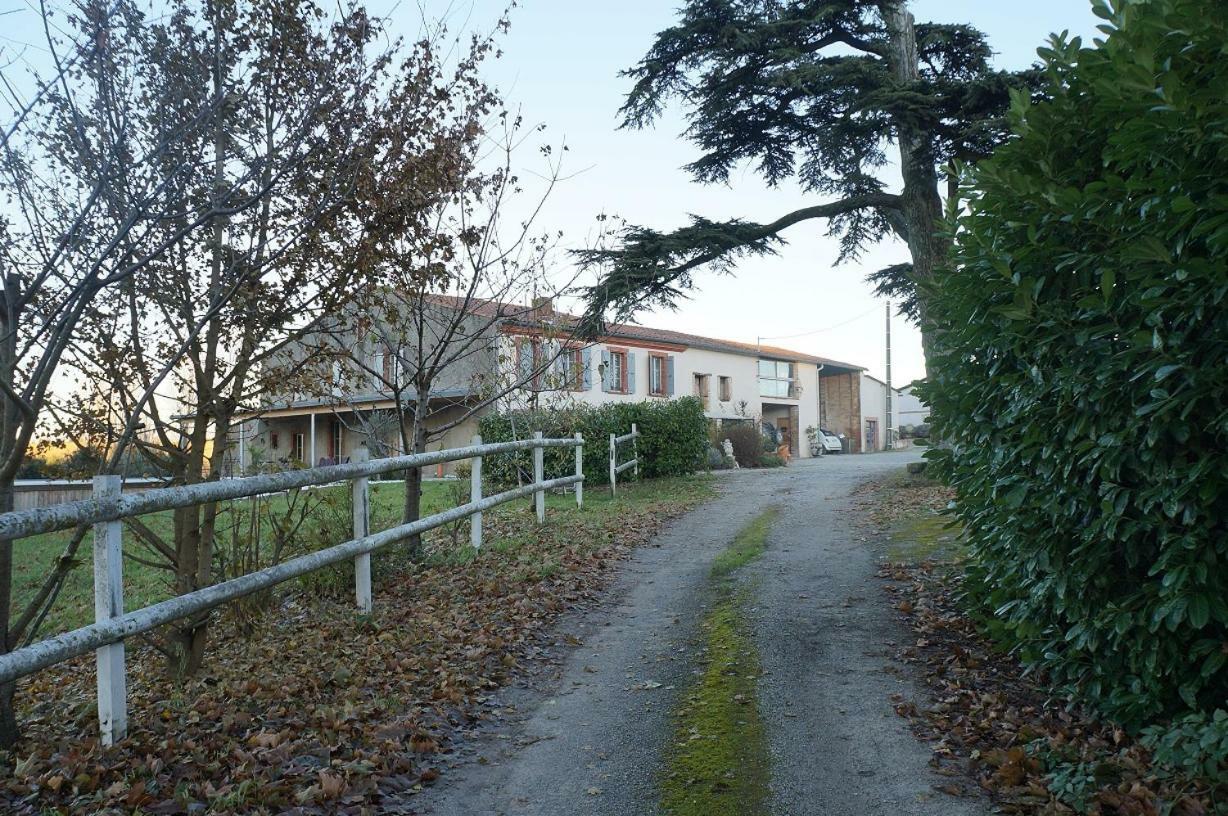 Domaine en castanet Bed and Breakfast Caraman Exterior foto