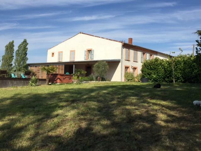 Domaine en castanet Bed and Breakfast Caraman Exterior foto